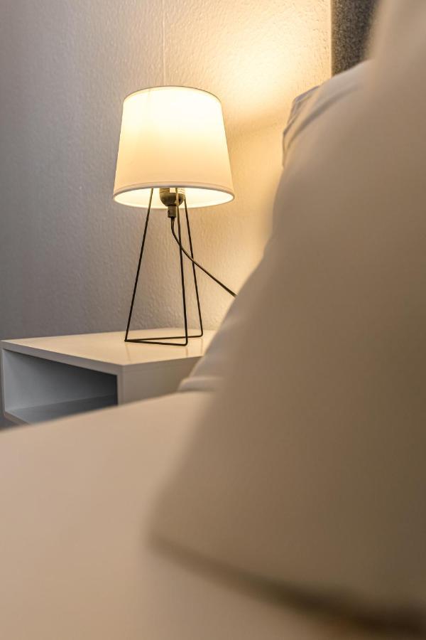 Ruhige Und Stilvolle Wohnung Am Clara-Zetkin-Park 莱比锡 外观 照片
